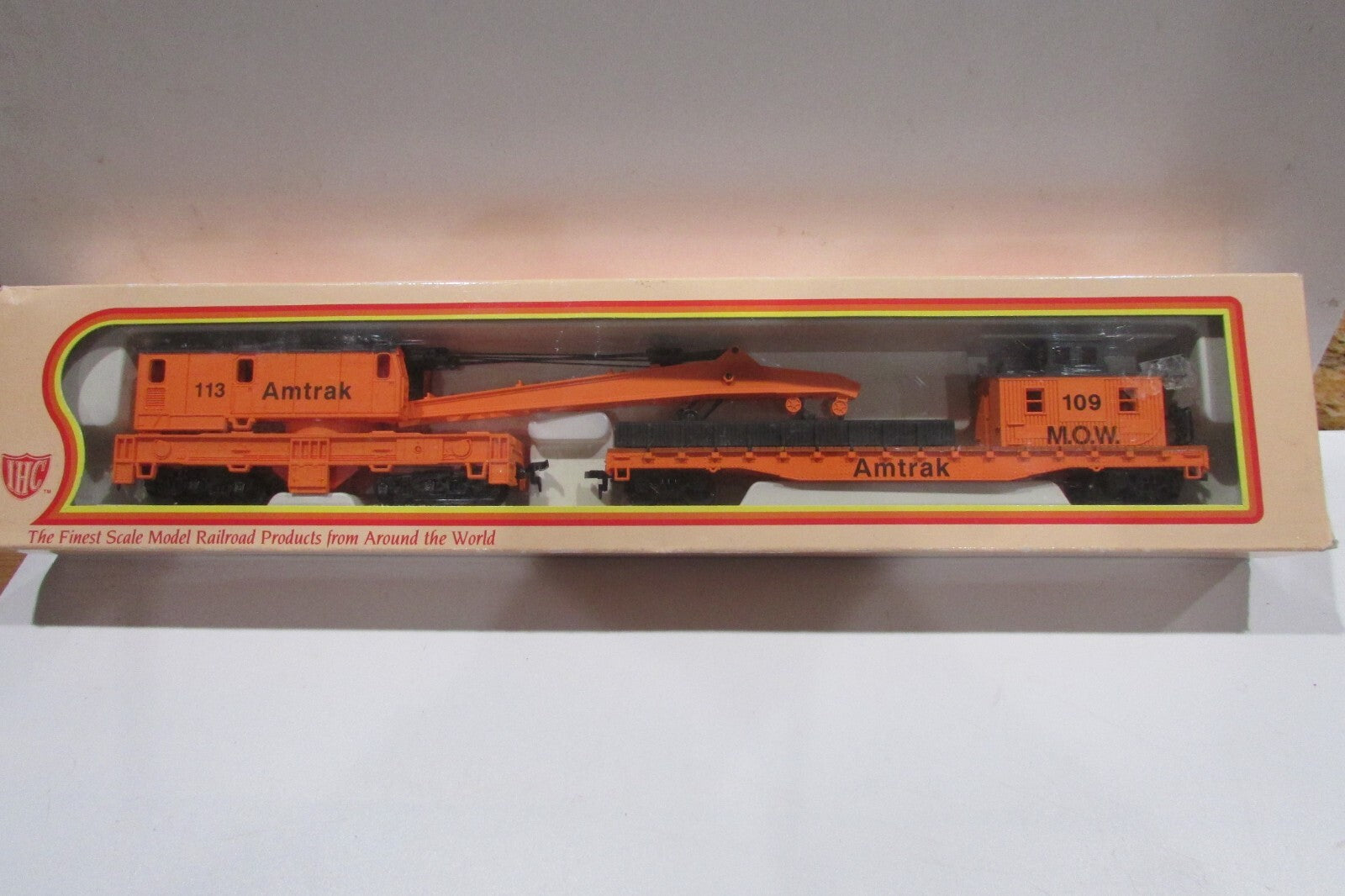 Ho Scale IHC Premier Series  Amtrak Crane Car w/ Boom Tender Lot#2934