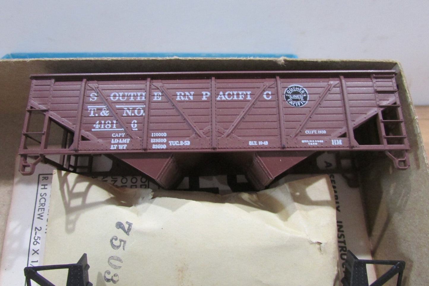 HO Scale Athearn 5425 Southern Pacific 34ft Hopper Car Kit Lot#3814