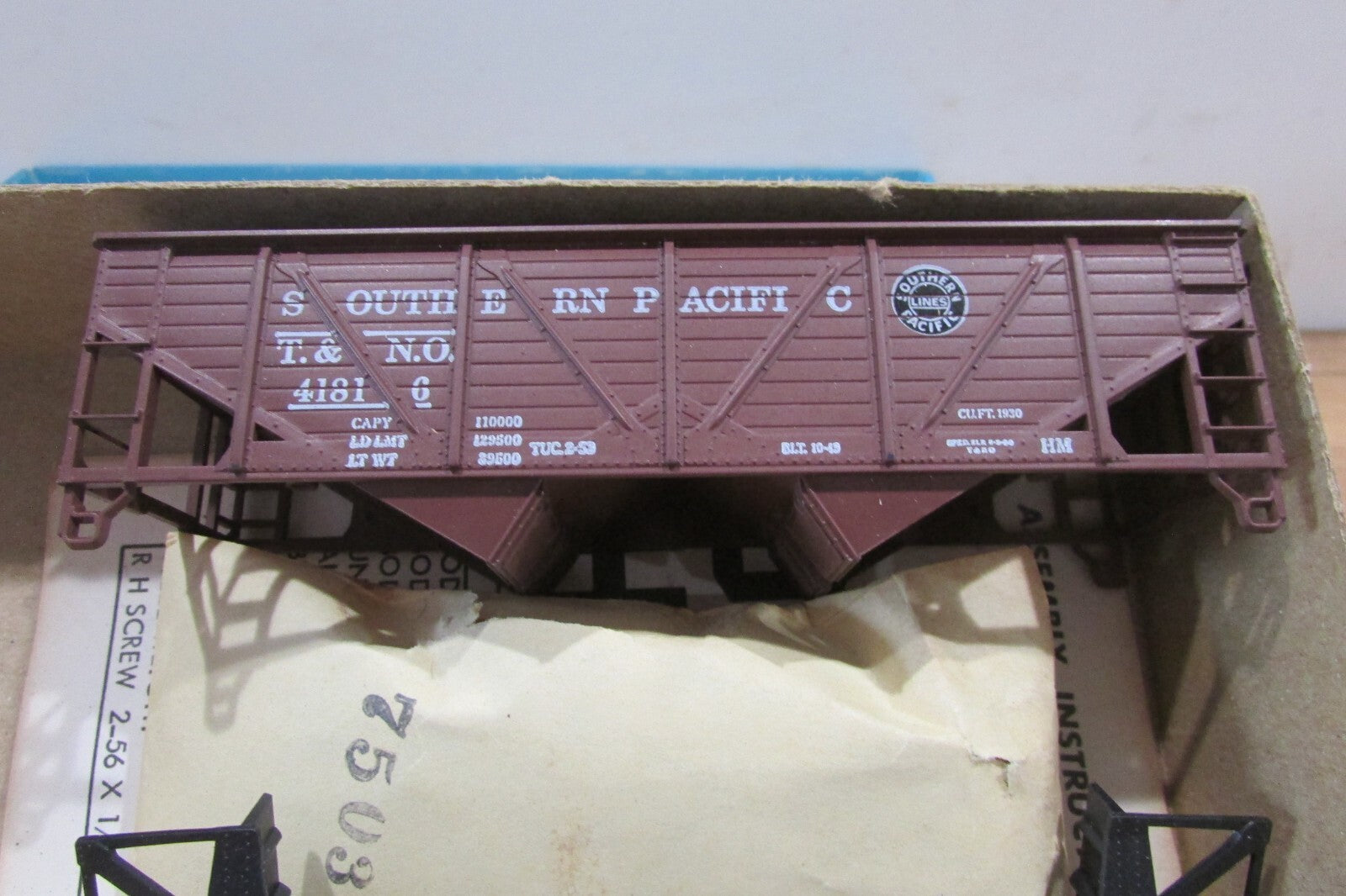 HO Scale Athearn 5425 Southern Pacific 34ft Hopper Car Kit Lot#3814