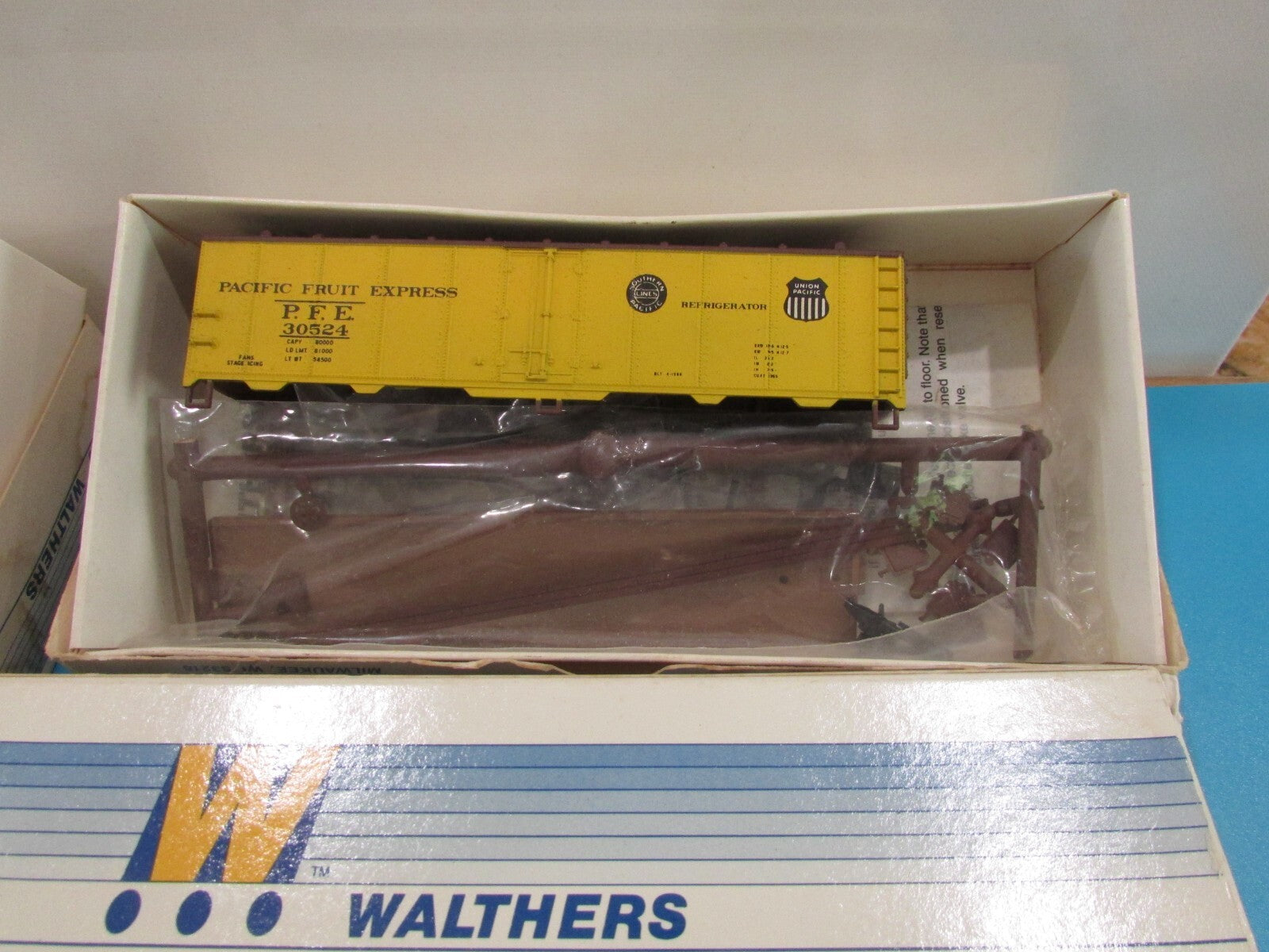 HO Scale Walthers Assorted Freight Cars Kits (4) Lot#1696