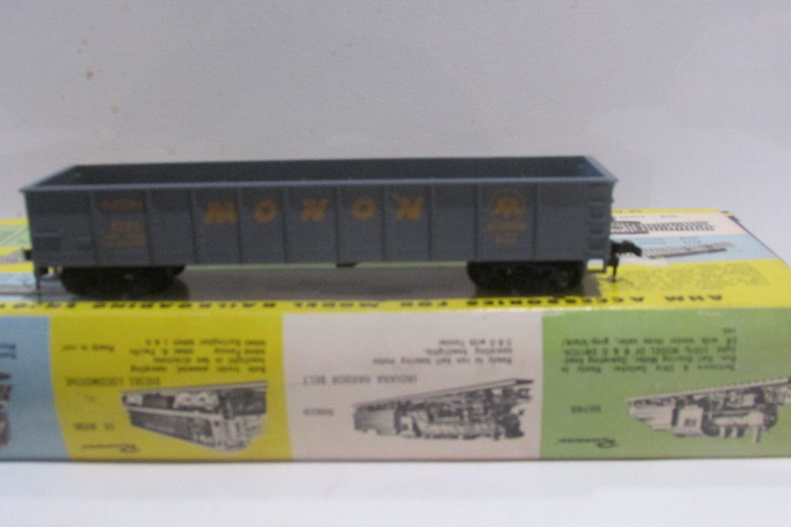 HO Scale Ahm (4) Assorted Gondolas Cars Lot#0414