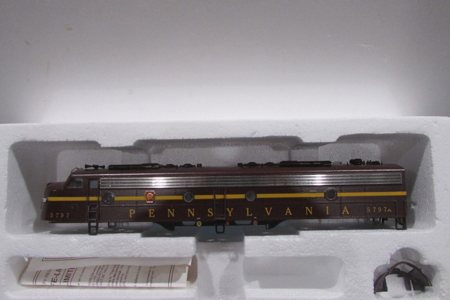 HO Scale Proto 2000 21008 E8/9 Locomotive Pennsylvania #5797A Lot#2715