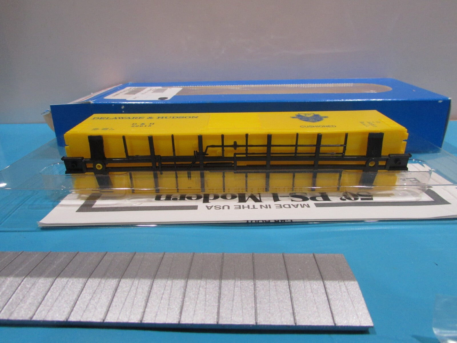 HO Scale E&C 0214 50' PS1 Single Door Boxcar Delaware & Hudson Lot#1346
