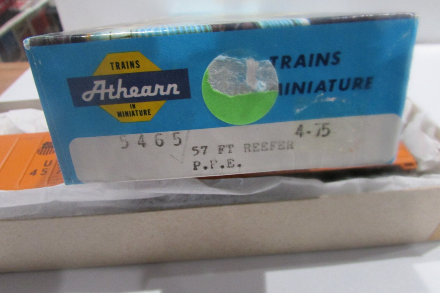 HO Scale Athearn 5465 57ft Reefer Car Pacific Fruit Express #UPFE 457603