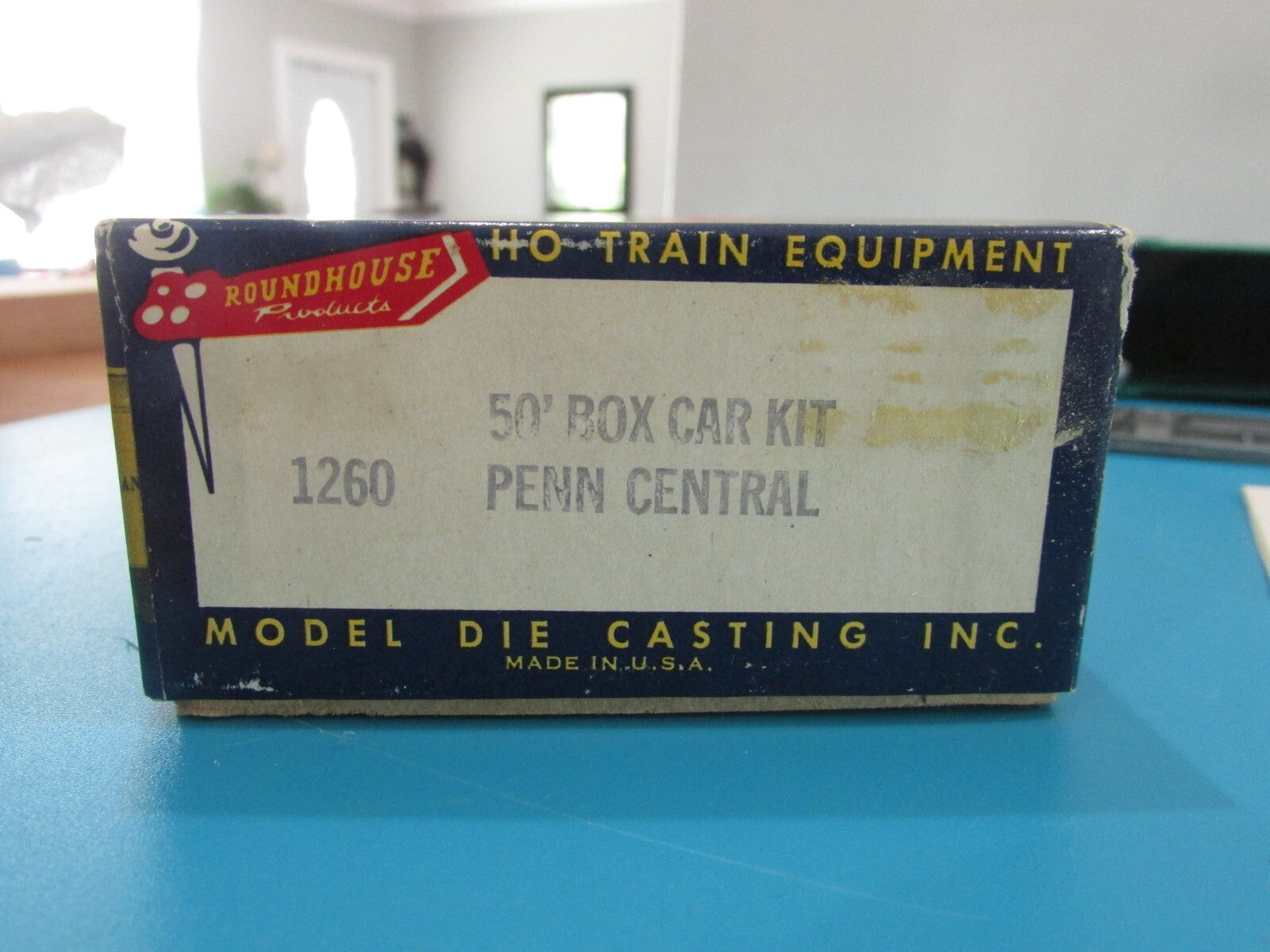 HO Scale Roundhouse 1260 50'  Boxcar Kit Penn State RH4300