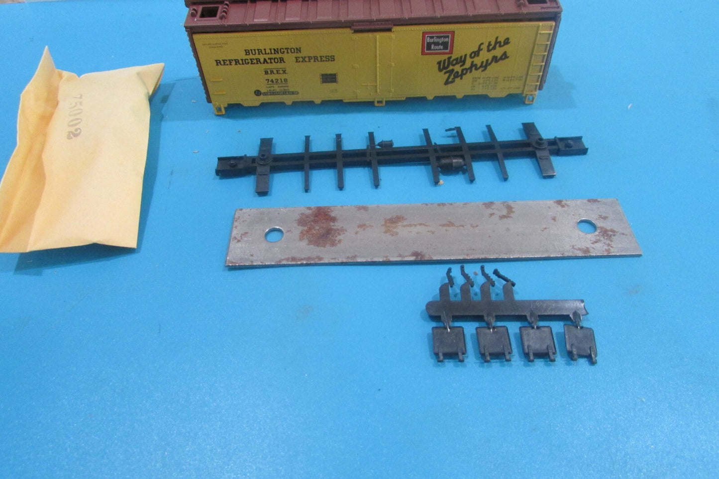 HO Scale Athearn 5027 40ft Reefer Car Kit Bret "Burlington Route"