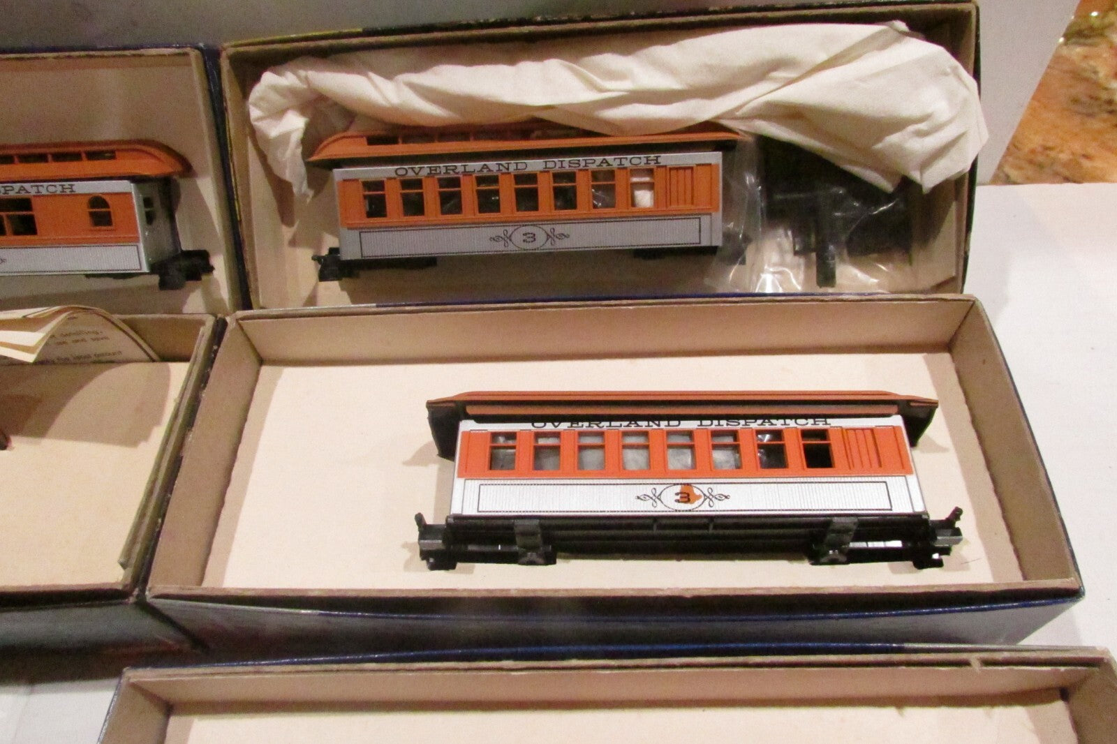 Ho Scale Roundhouse (5) 34' Overton Passenger Cars Kits "Overland" Lot#3383
