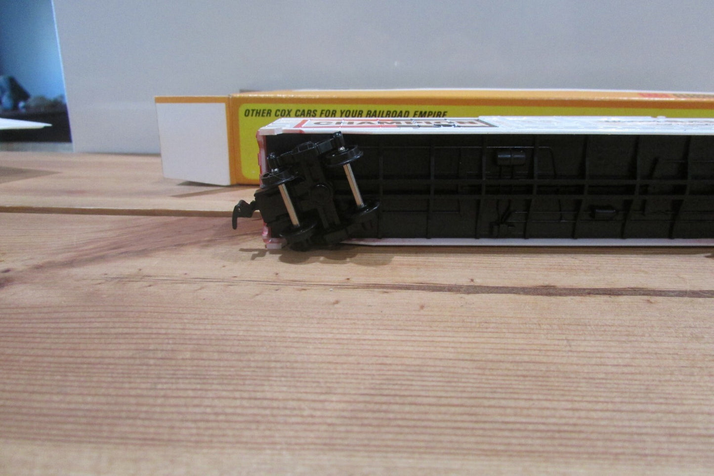 Ho Scale Cox 6121-7 50'ft BoxCar Champion Lot#0120