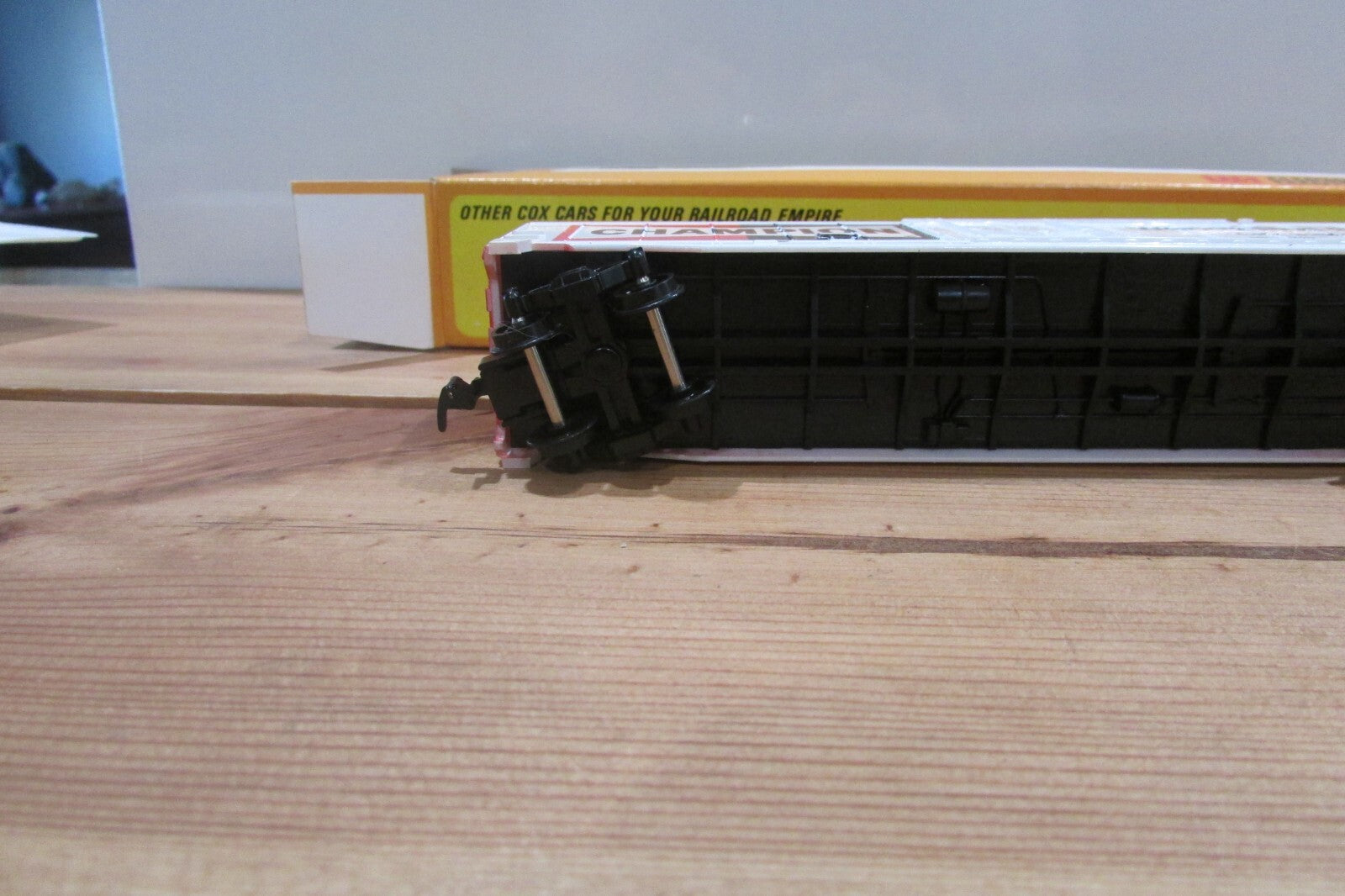 Ho Scale Cox 6121-7 50'ft BoxCar Champion Lot#0120