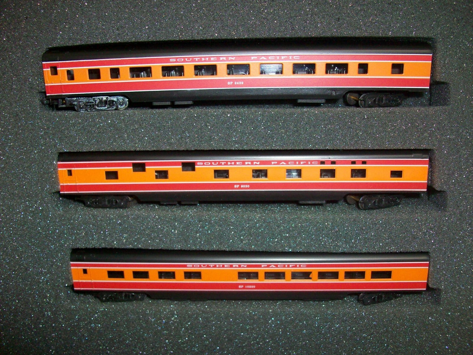 N Scale Con-Cor SouthernPacific Daylight J3a Hudson 7 Piece Steam Powered Set
