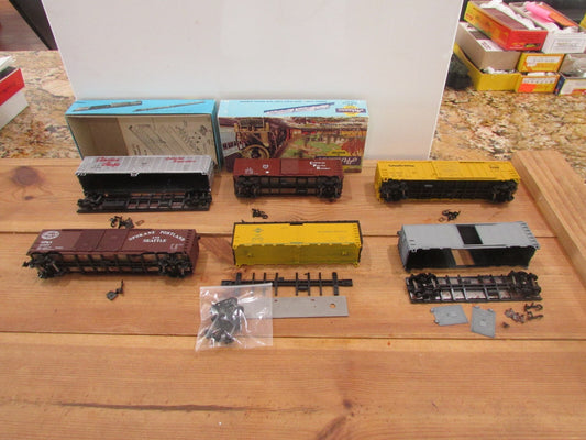 HO Scale Athearn Assorted Freight Cars (6) Lot#1987