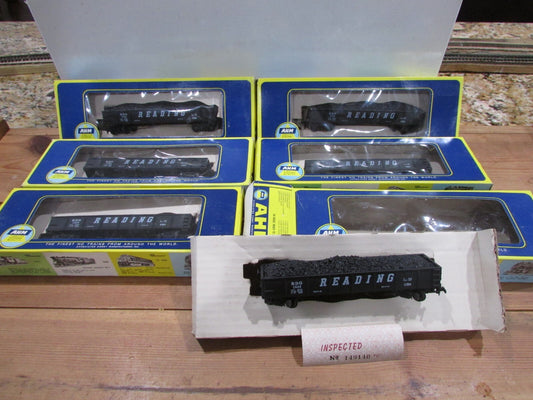 HO Scale AHM 5536 (6) Gondolas Cars #1806 with Black Load "Reading" Lot#3578