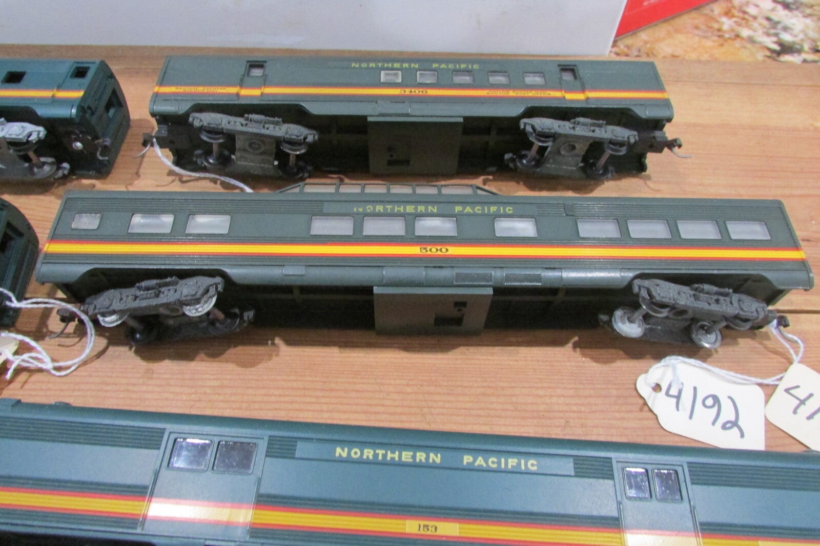 HO Scale Athearn Assorted  (6)Passenger Cars & (1) Unit B Dummy NP Lot#3745