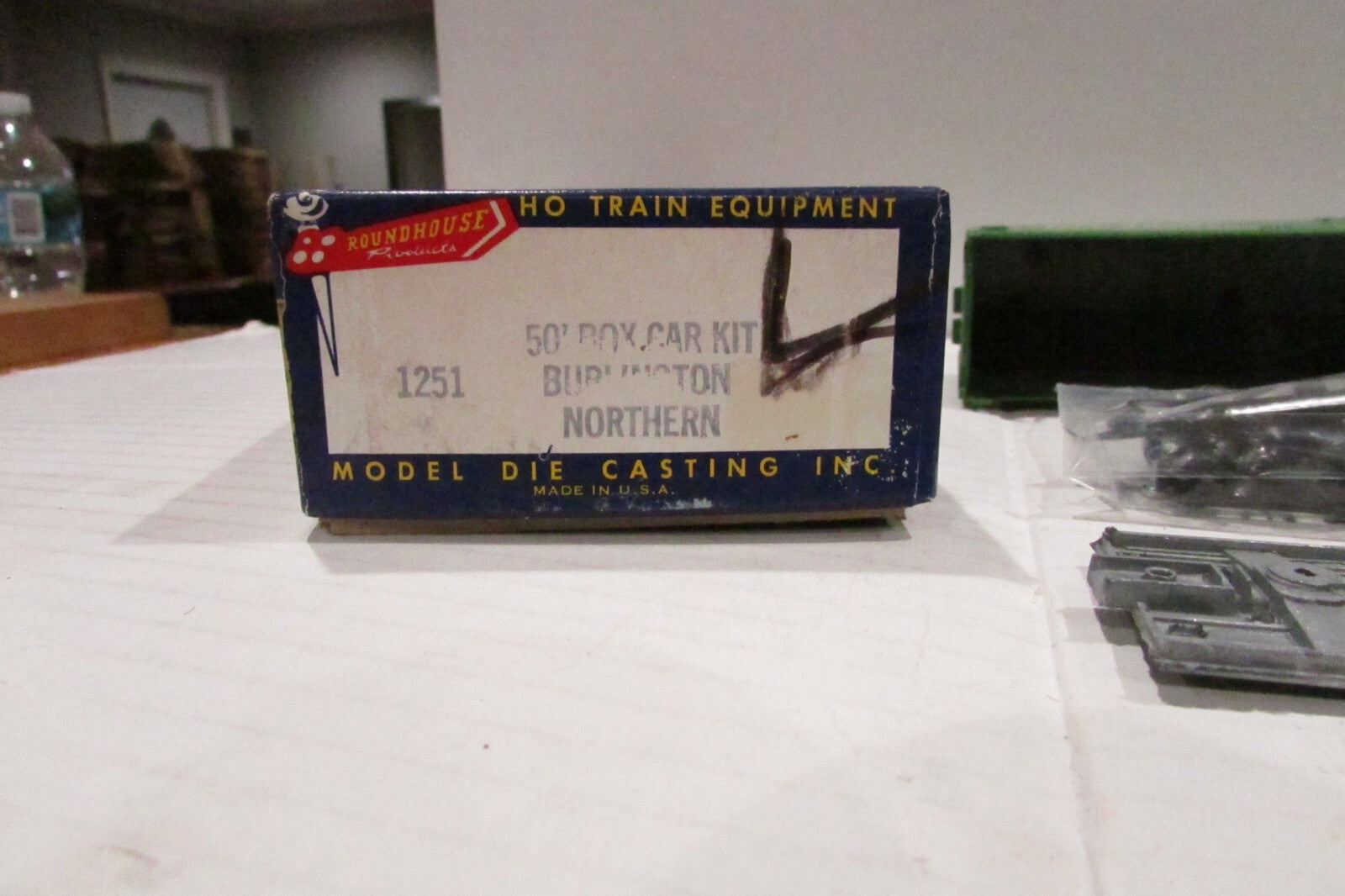 HO Scale RoundHouse 1251 50' Box Car Burlington Northern RH4278