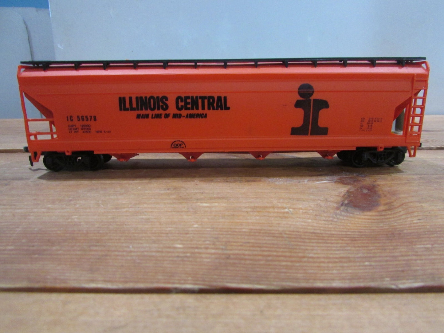 HO Scale AHM 5395H Illinois Central Center Flow IC 56578
