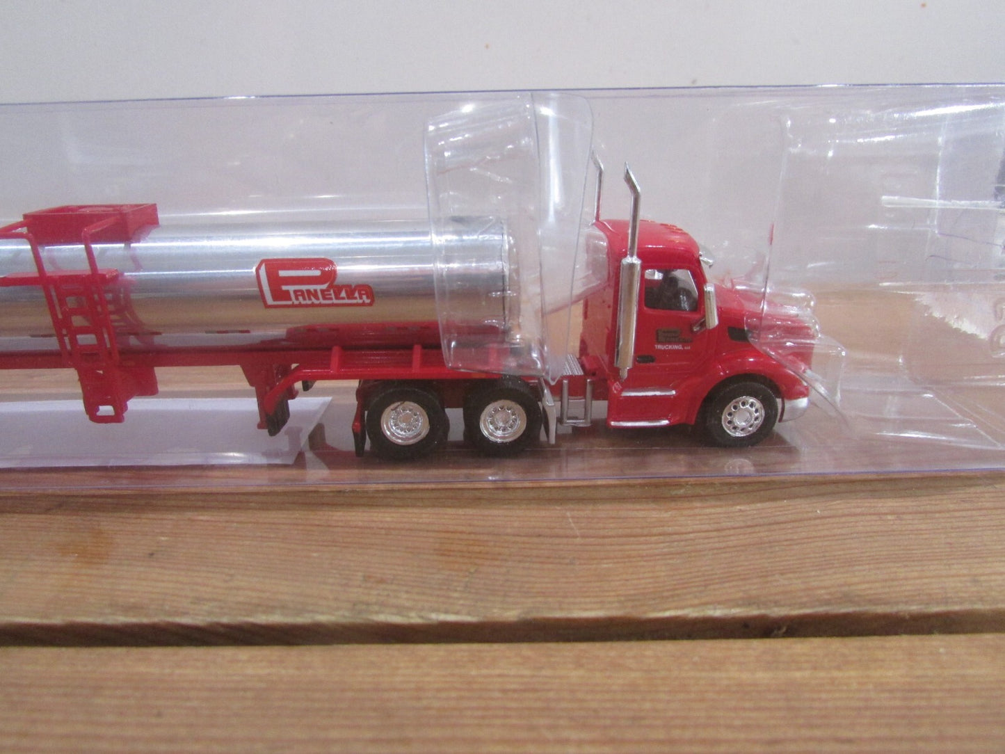 HO Scale Trucks n Stuff Peterbilt 579 DC W/ Food Grade Tanker Panella Trucking