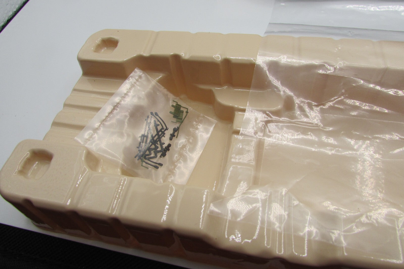 HO Scale Atlas 20-003-408 ACF REA Express Reefer A4666