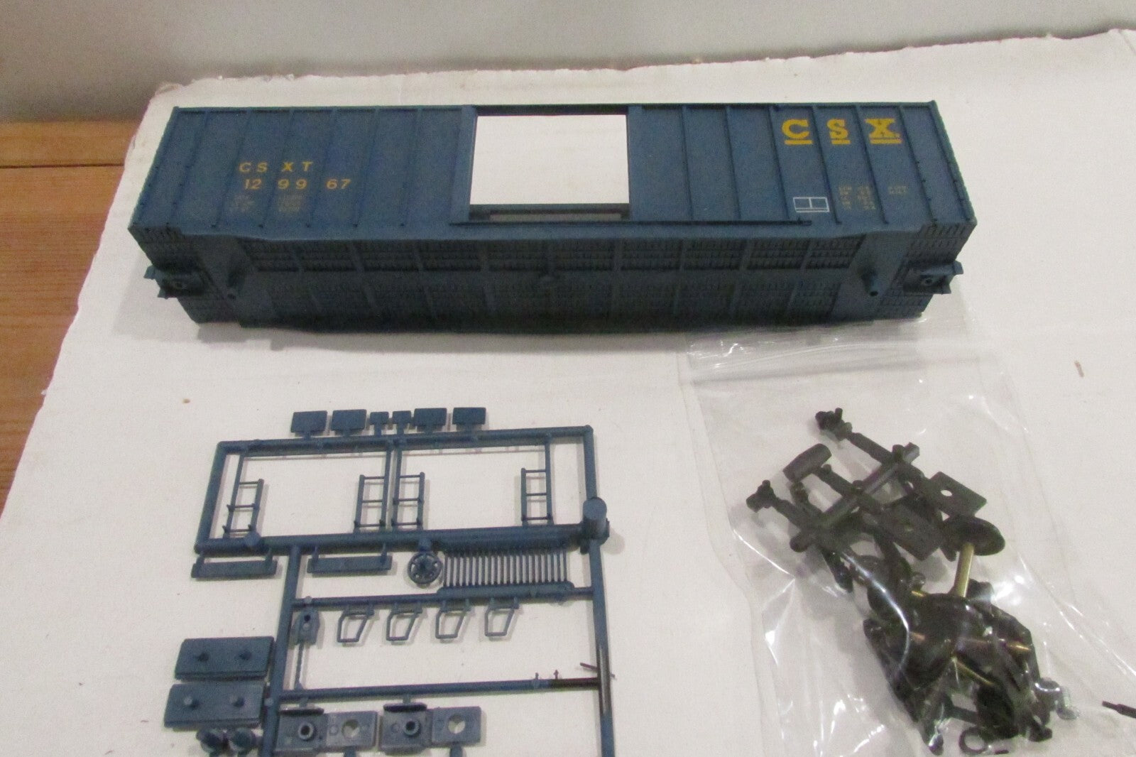 HO Scale McKean 10006 CSXT (Chessie System) Grande 50' SDR  Boxcar Kit #129967
