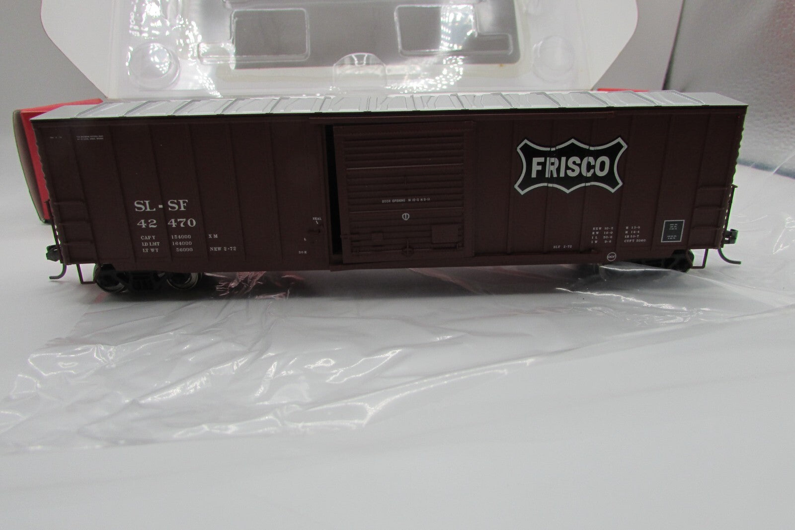 HO Scale Atlas 1352-2- 50' Precision Design Box Car  A4661