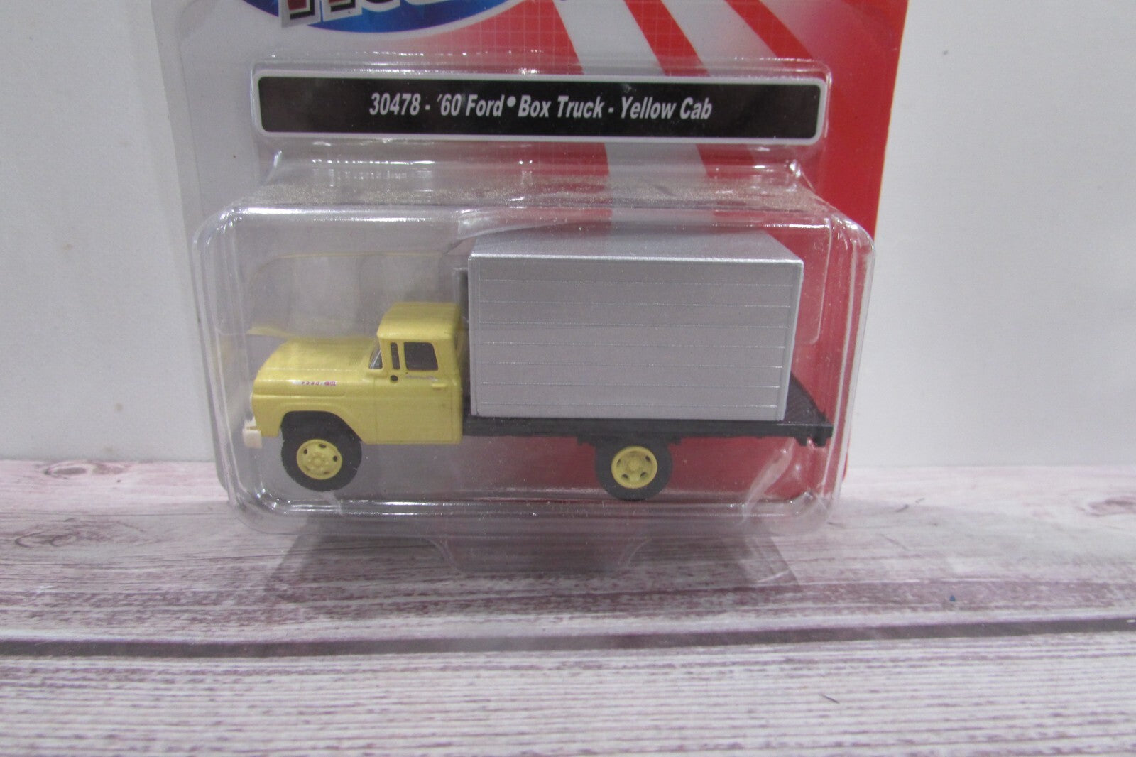 Ho Scale Classic Metal Works 30478 60' Ford Box Truck Yellow Cab