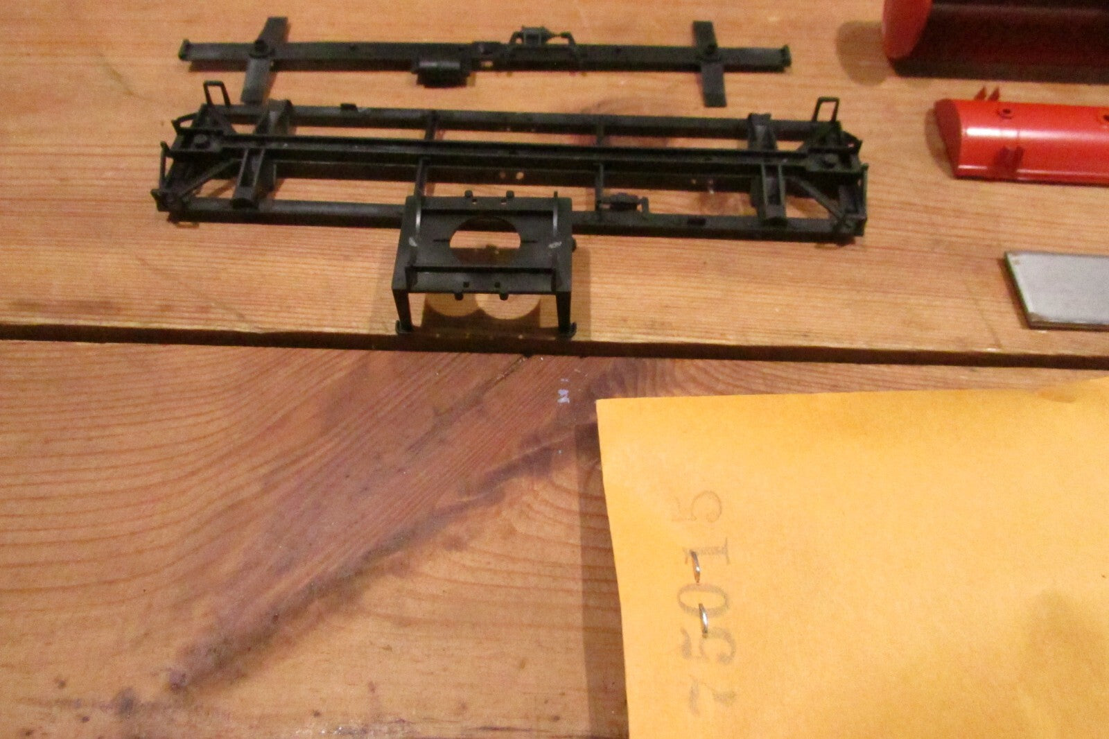 HO Scale Athearn 1557 Chemical Tank Car Kit Hooker #56658
