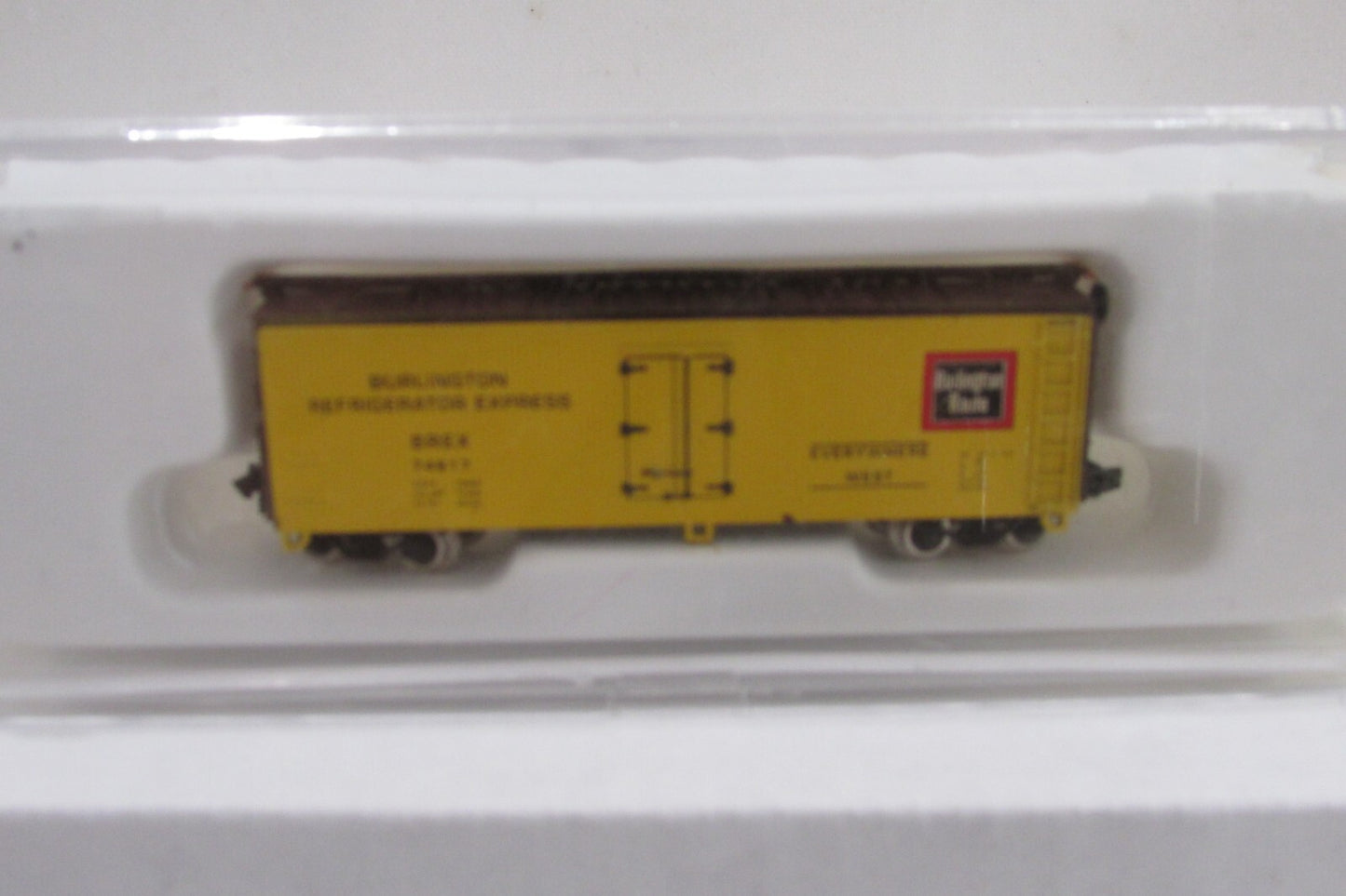 N Scale Con-Cor/BLW 1023 CB&Q Everywhere West 40' Woodside Reefer