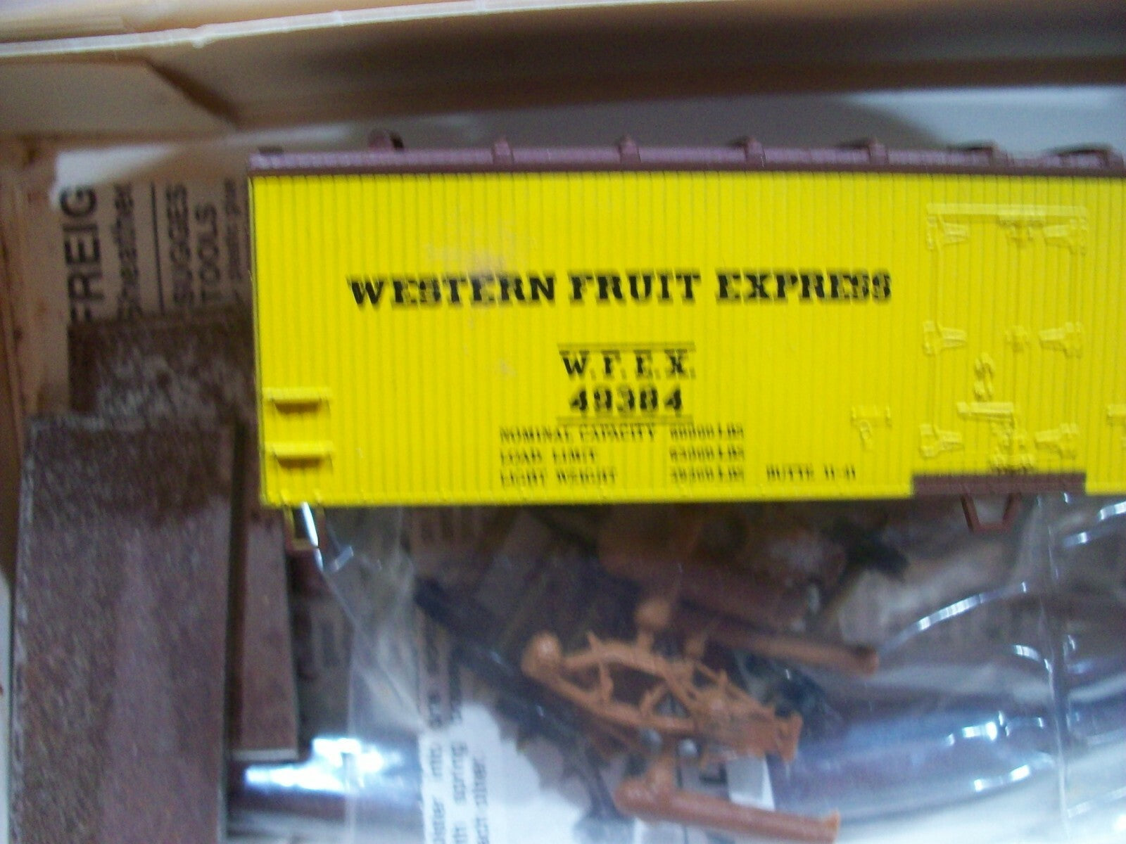 HO Scale Walthers 932-2303 (3) 40'DS Wood Reefer Freight Cars GN Lot#4070