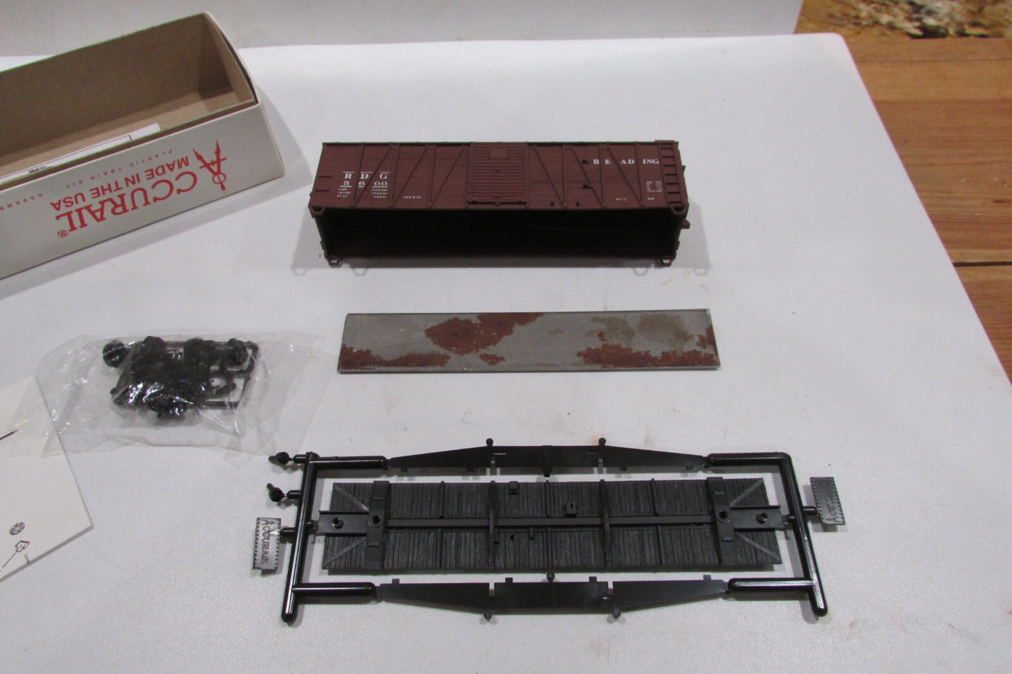 HO Scale Accurail (5) Assorted Freight Cars Kits Lot#2931