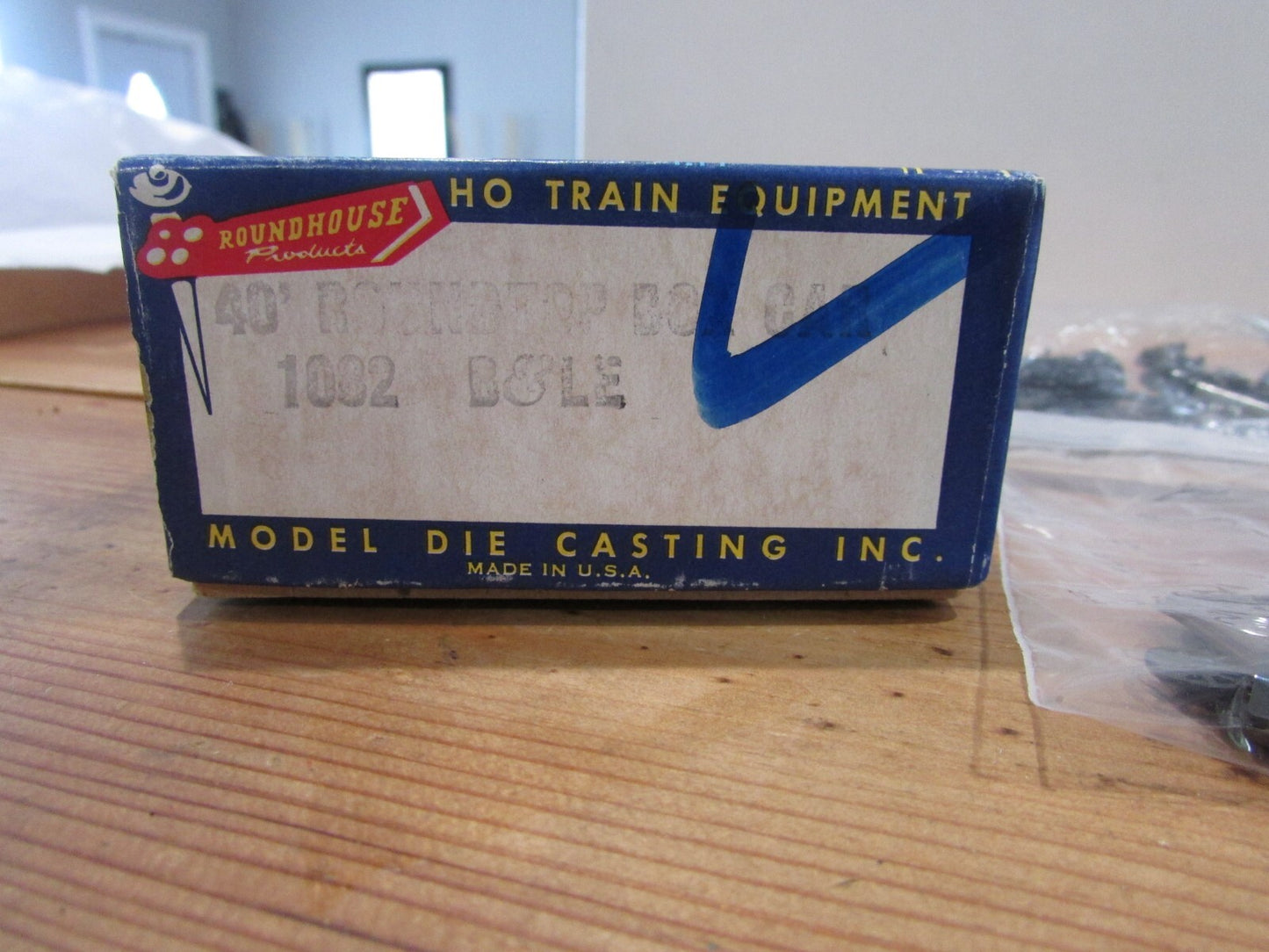 HO Scale Roundhouse 1002 40' Box Car  Kit B&LE RH4378