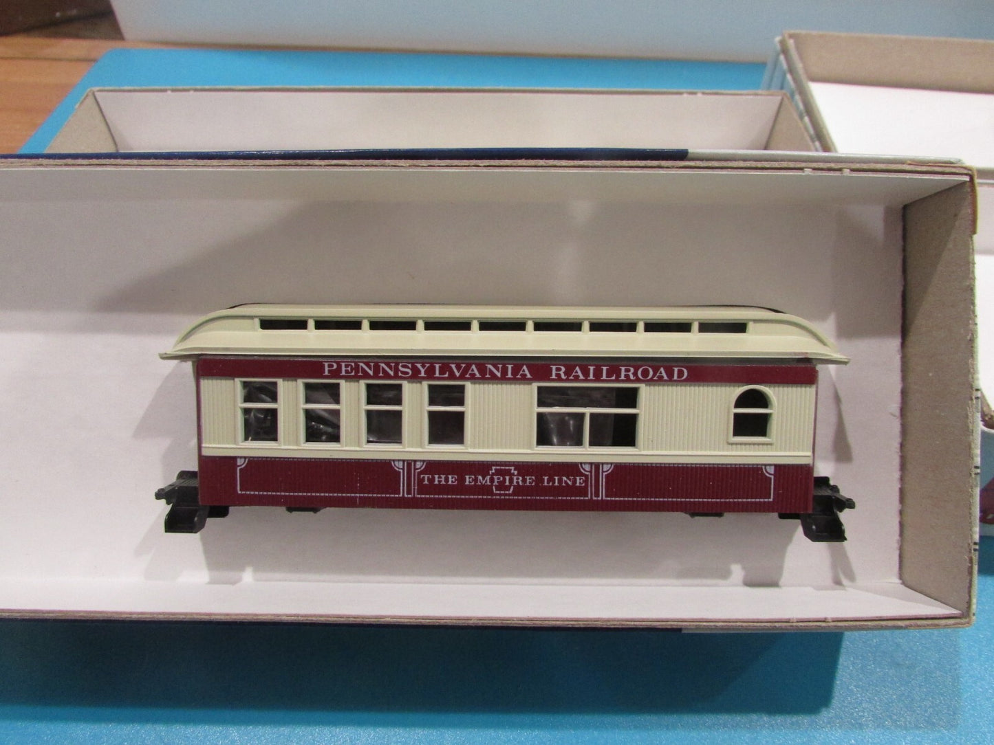 HO Scale Roundhouse (4) Overton Passenger Cars "Pennsylvania"  NIB Lot#2424