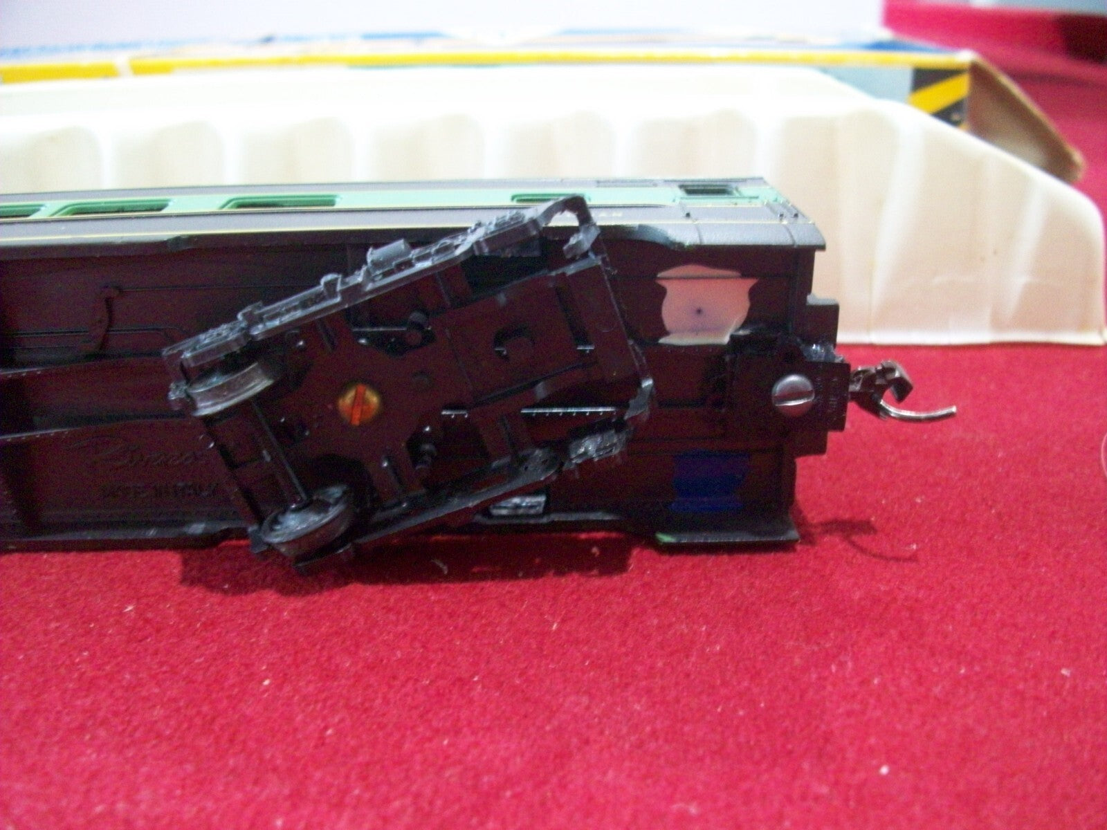 HO Scale AHM/Rivarrosi Observation Car "Northern Pacific" Lot#0397