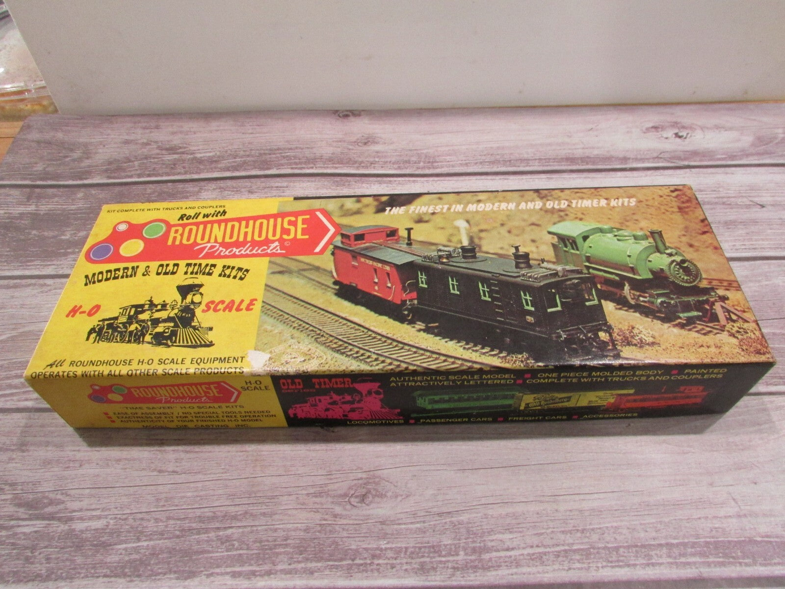 HO Scale RoundHouse  6124 Harri-Man RPO Passenger Car Union Pacific Lot#3151