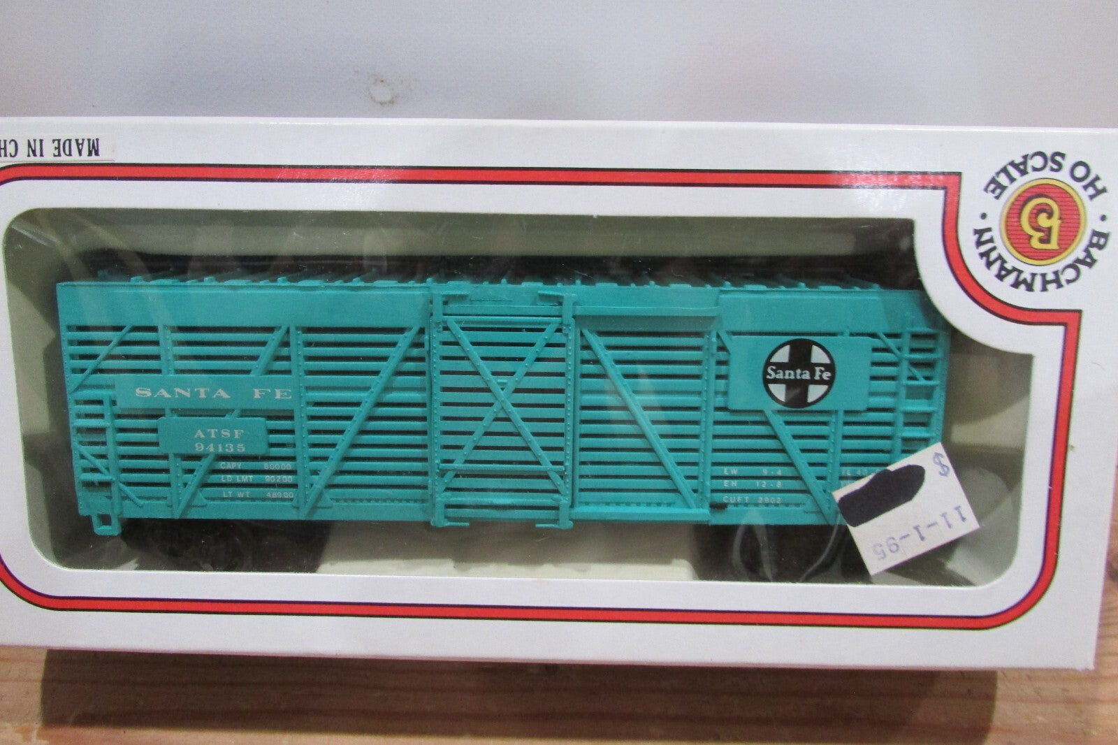 HO Scale Model Power & Bachmann (3) Assorted Stock Cars Lot#4126