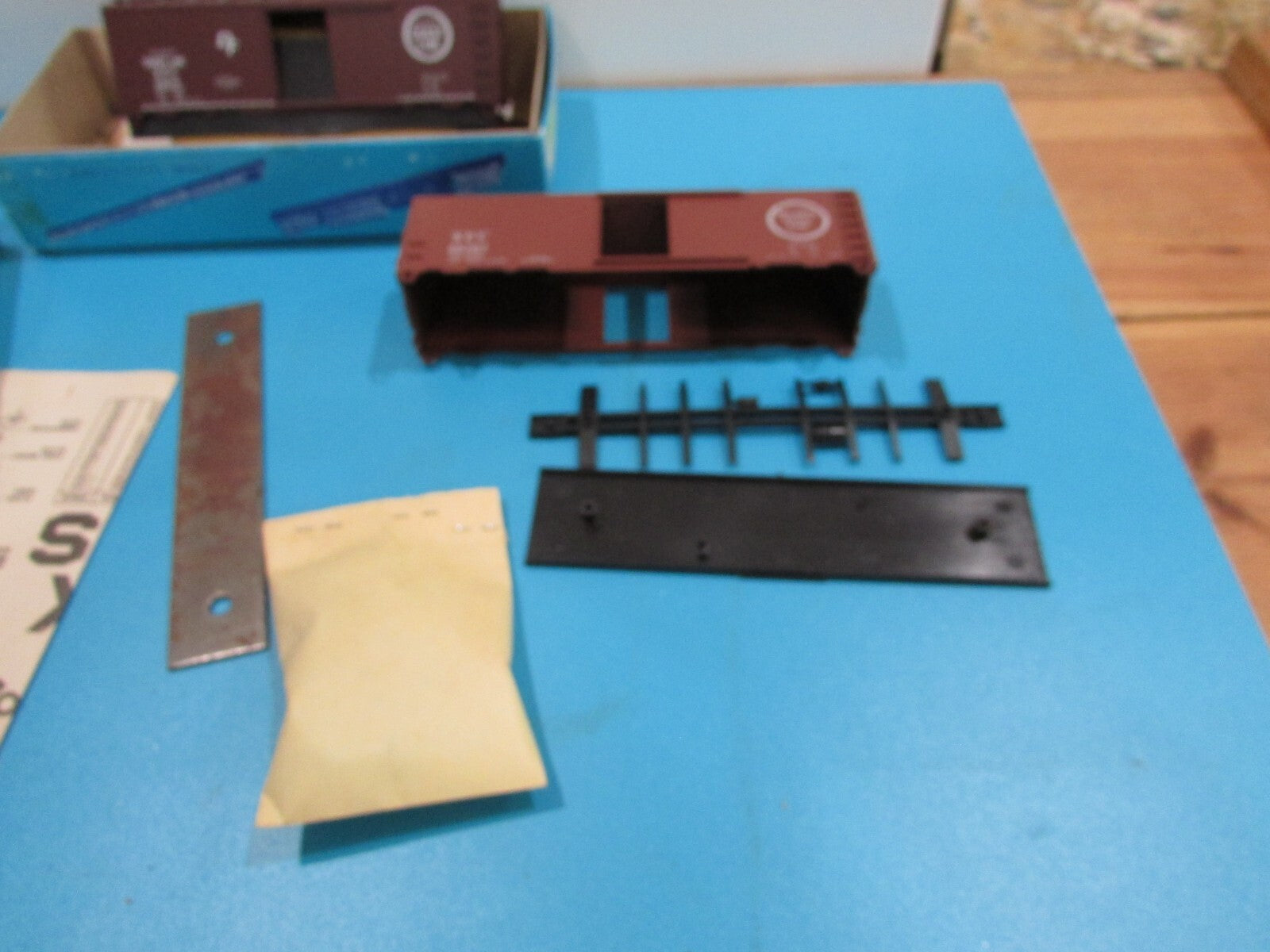 HO Scale Athearn (3)  Assorted Box Cars "Atlantic Coast Line" Lot#1108
