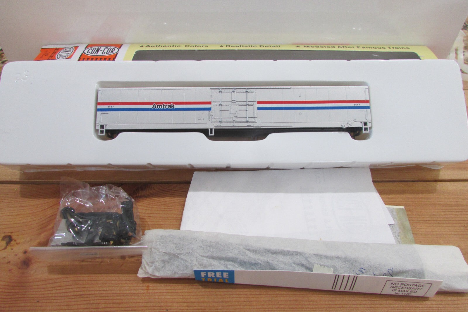 HO Scale Con-Cor 60ft Mail Handling Car Amtrak #1447 Lot#0026