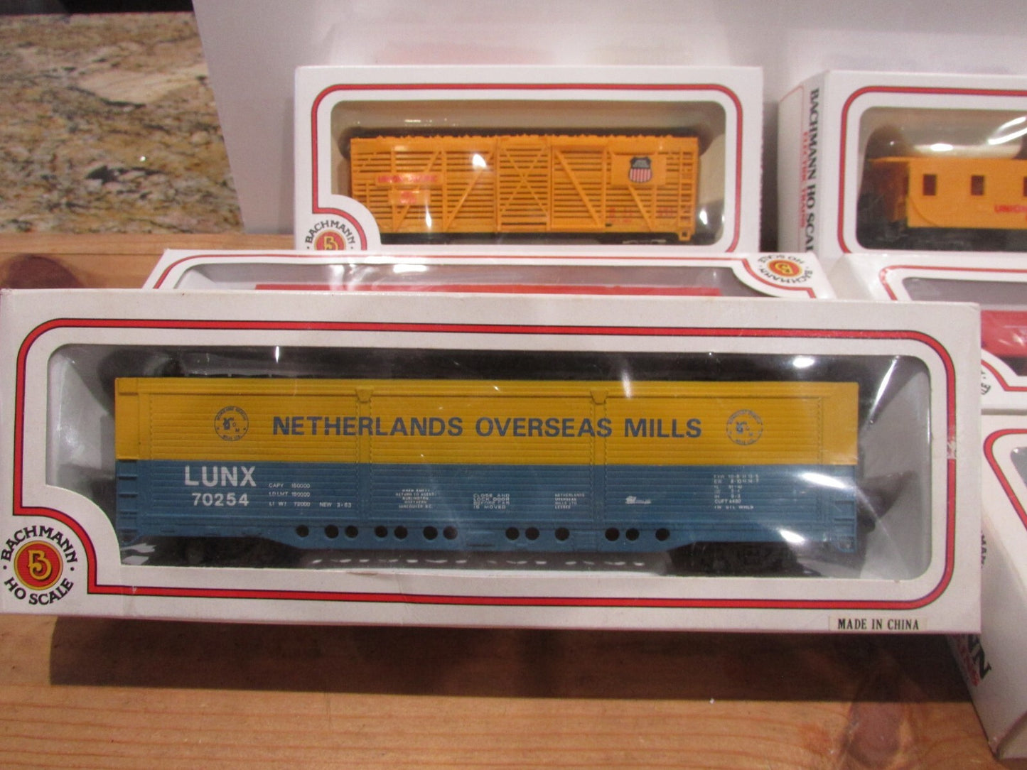 HO Scale Bachmann Assorted Freight Cars (6) Lot#1988