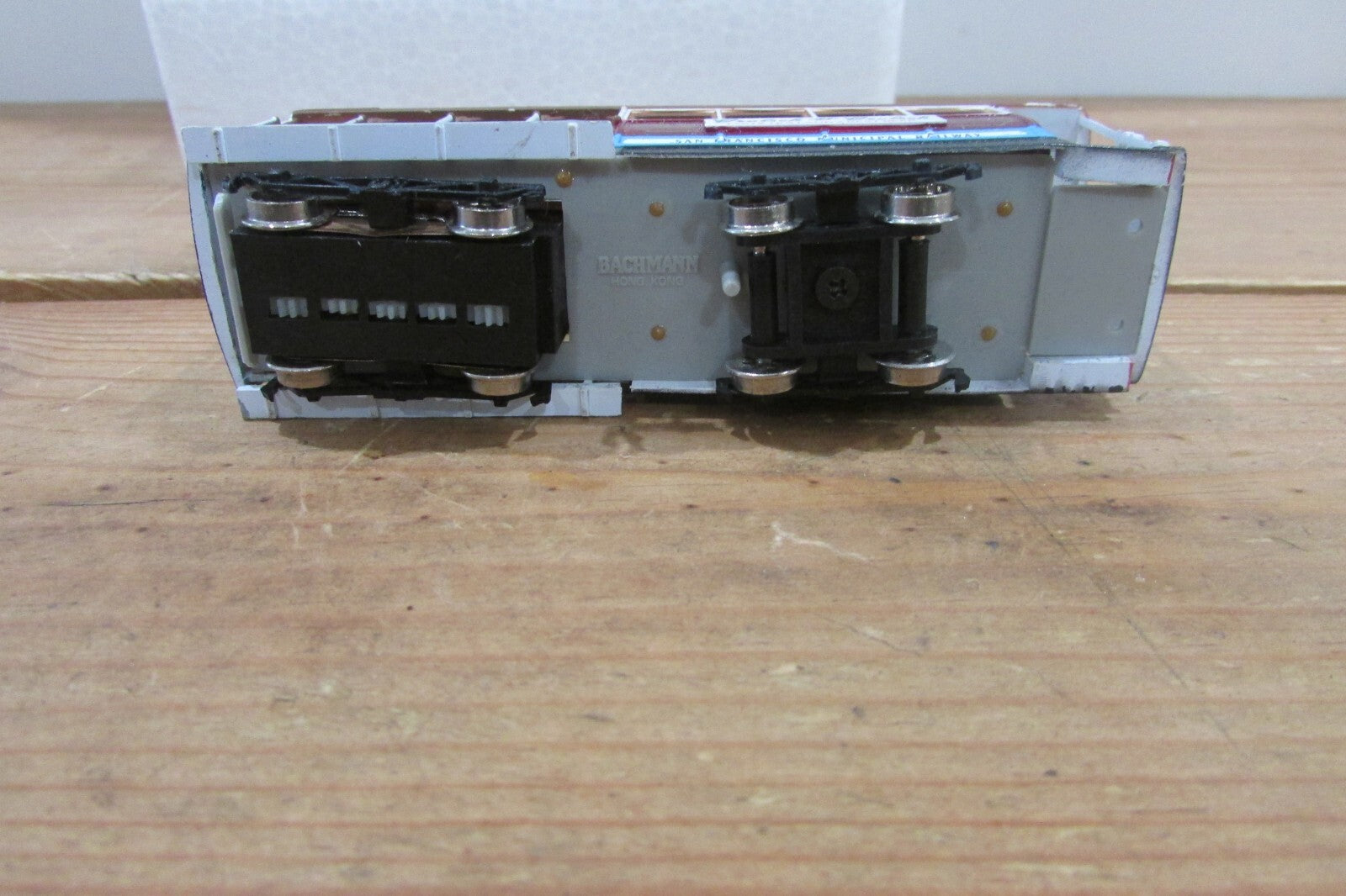 HO Scale Bachmann  San Francisco Cable Car Powell & Hyde Sts Lot#4096