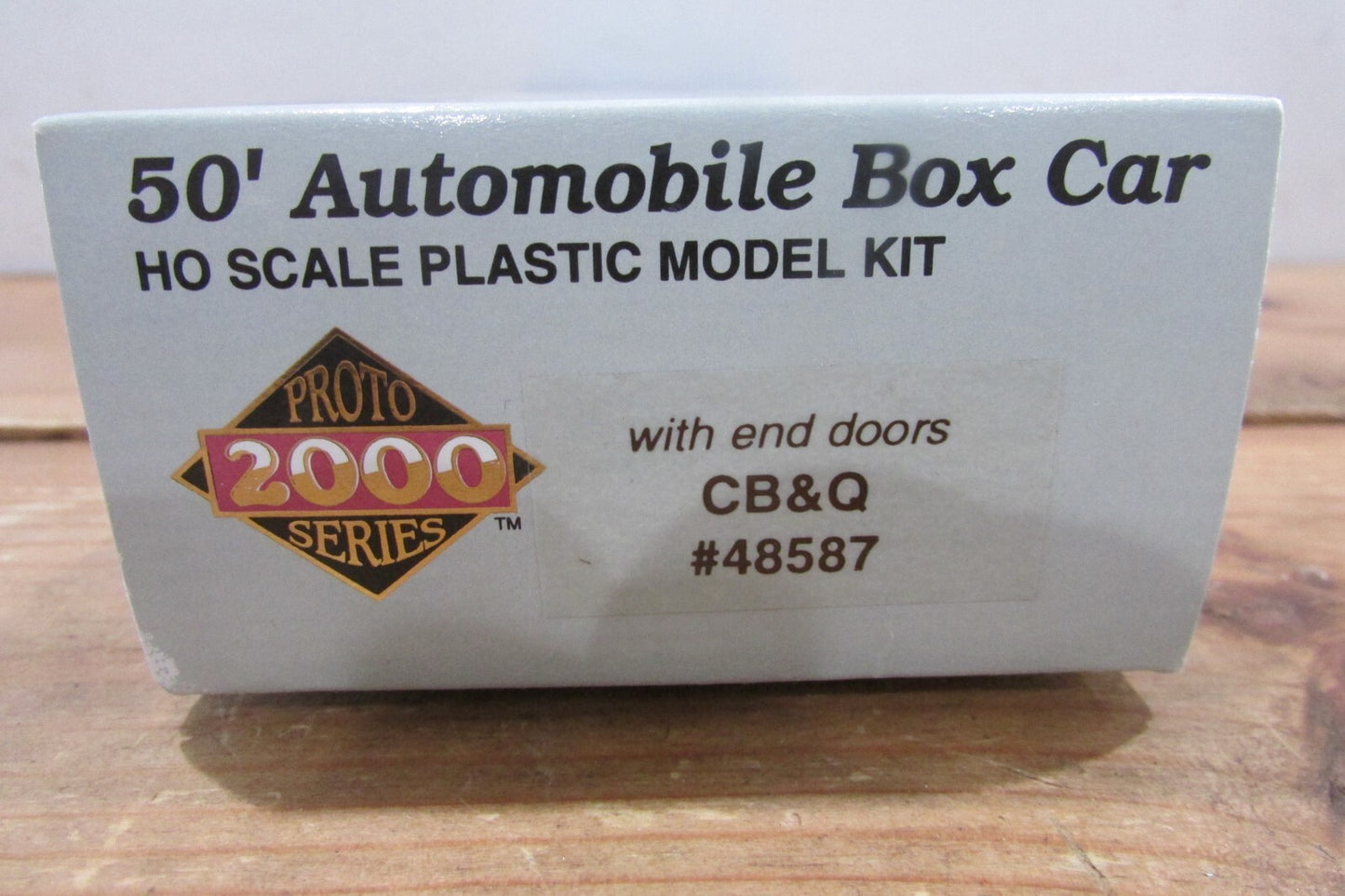 HO Scale Proto 2000 50' Automobile Box Car CB&Q w/Ends Doors Lot#3785