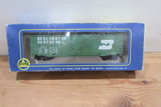 HO Scale AHM Burlington 50' Northern Box Car Lot#3788