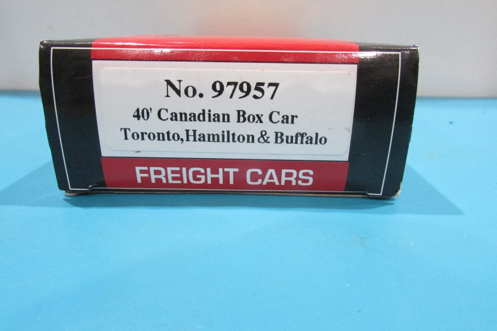 HO Scale  Model Power 97957 HO Toronto, Hamilton & Buffalo 40' Box Car Lot#2521
