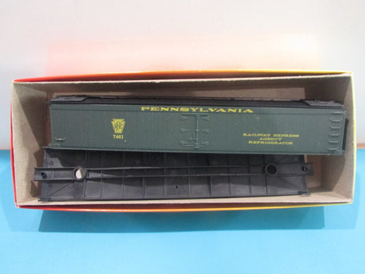 HO Scale Roundhouse 03605 50'Express Reefer Pennsylvania Railway Kit RH4294