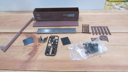 HO Scale LBF Company 50' PS-1 Boxcar Santa Fe Kit LOT#0198