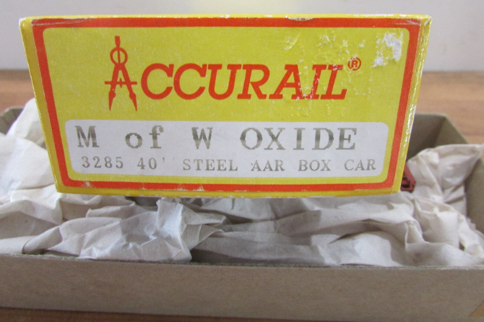 HO Scale Accurail 3285 40' Steel AAR Box Car M OF W OXIDE