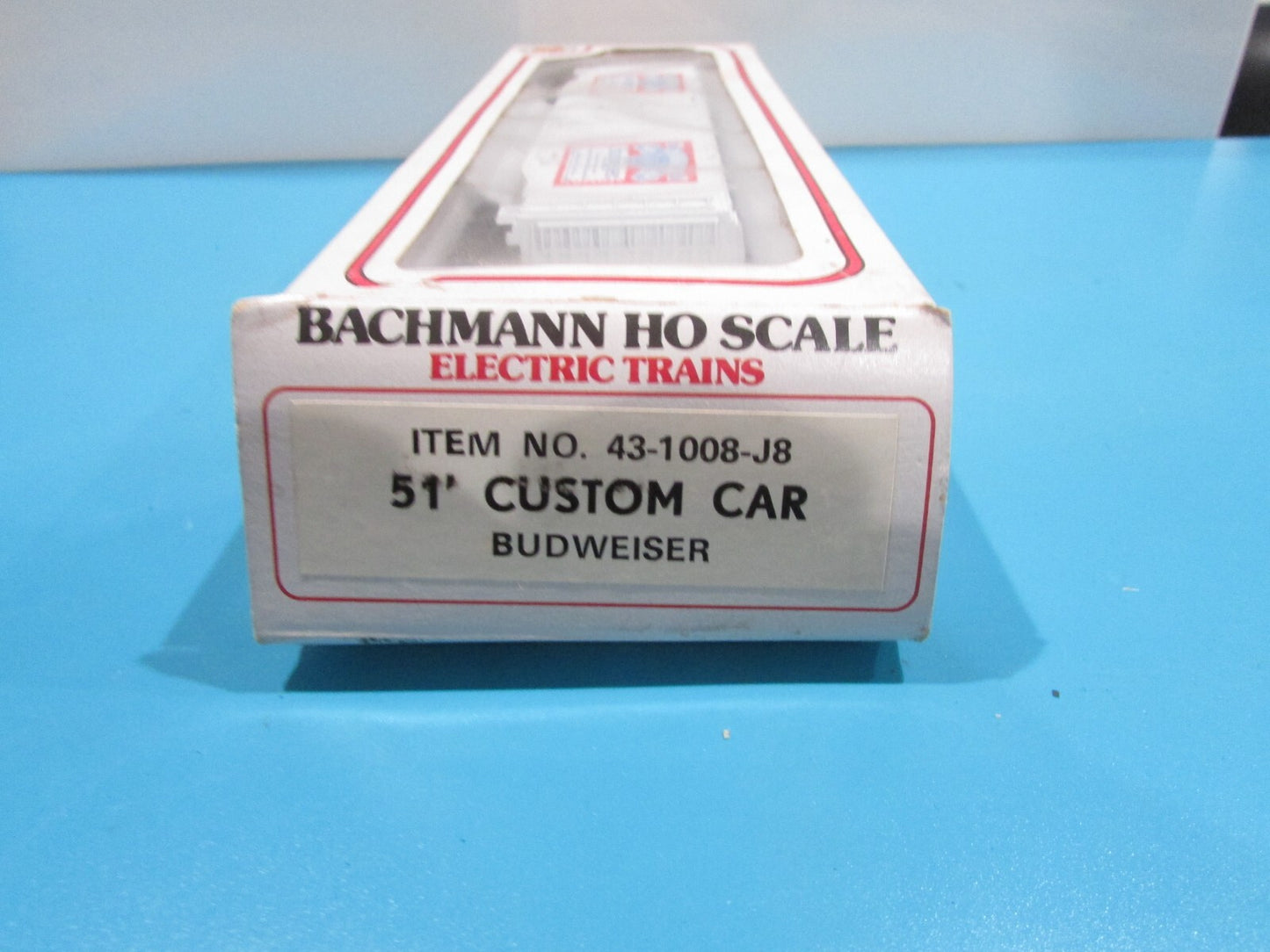 HO Scale 43-1008-J8 Bachmann 51' Custom Car Budwaiser Lot#1423