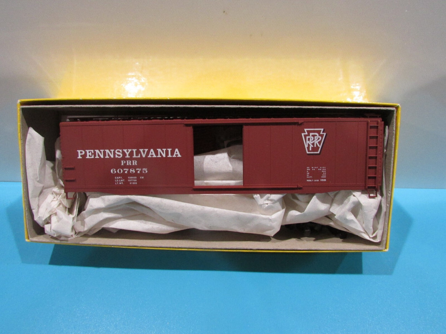 HO Scale Accurail 5006 50' AAR Steel Boxcar Pennsylvania
