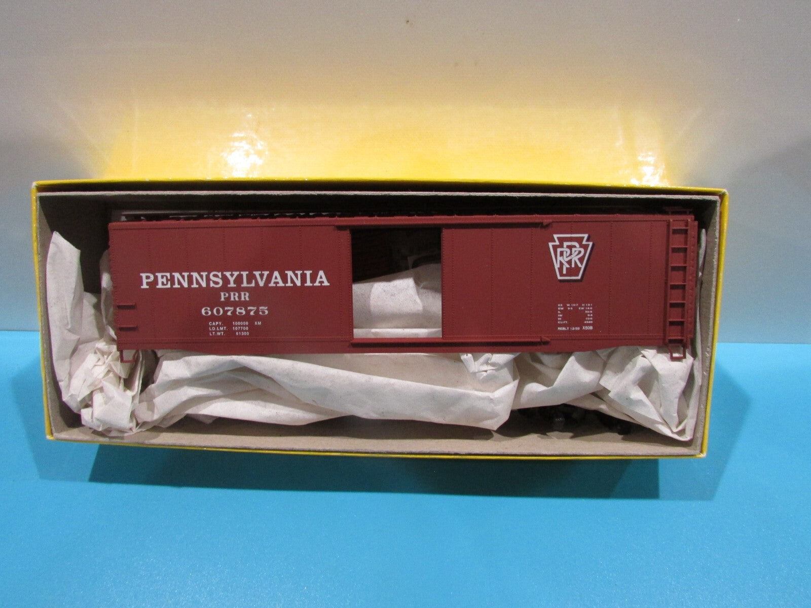 HO Scale Accurail 5006 50' AAR Steel Boxcar Pennsylvania