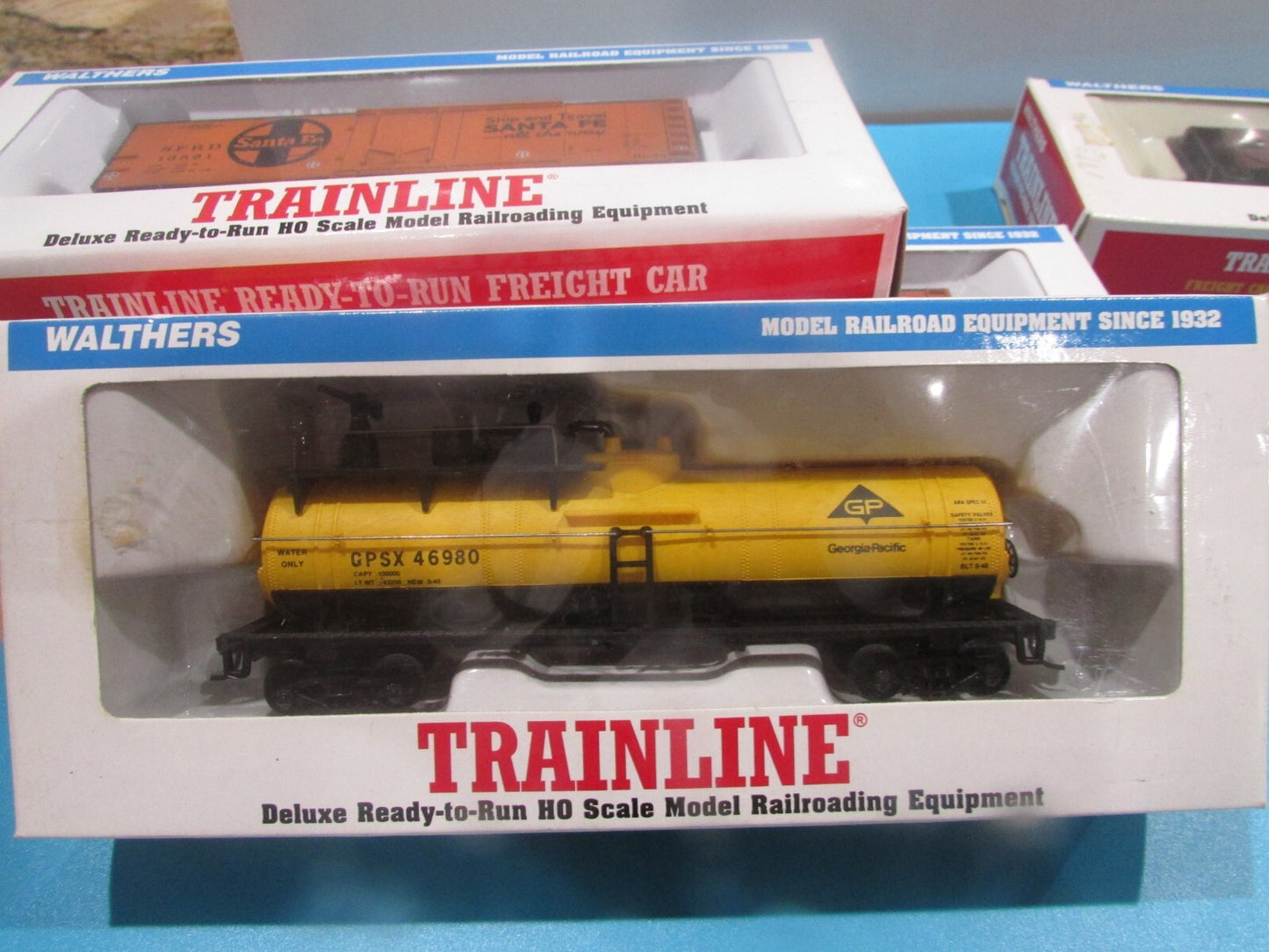 HO Scale Walthers Trainline (4)Assorted Freight Cars Lot#2029