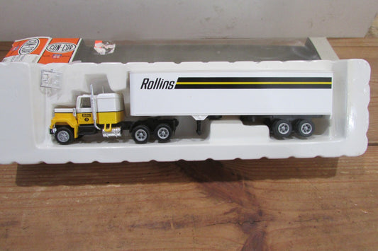 HO Scale Con-Cor 04-001017 Tractor Plus Trailer Rollins Lot#3761