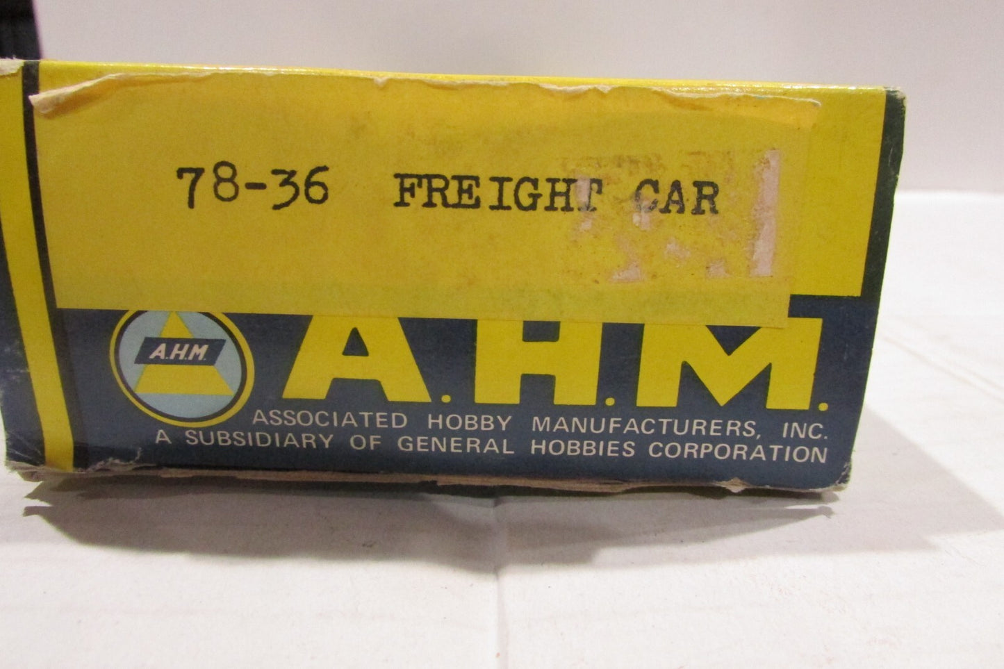 HO Scale AHM/Rivarossi 78-36 Freight Car Farmer's Cooperative Creamery Co