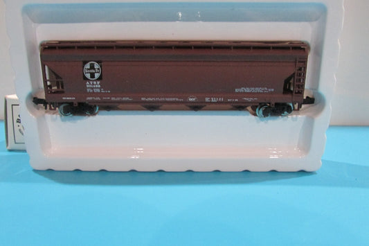 N Scale  Bachmann 70550 56' Center Flow Hopper  ATSF "Santa Fe"